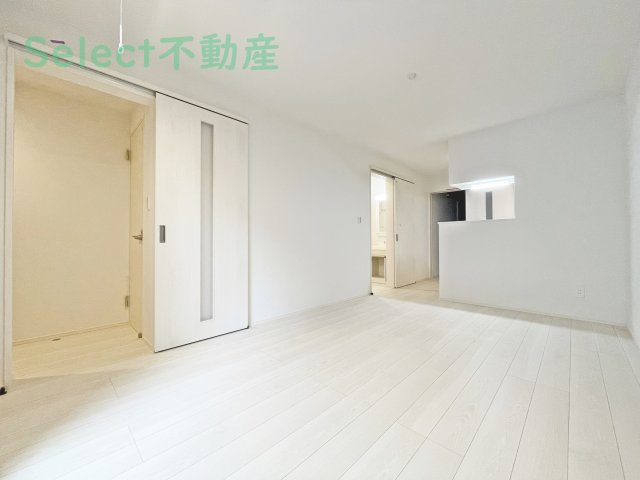 REGALEST 新瑞橋の居間・リビング