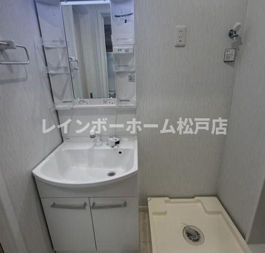 SR松戸特典：仲介手数料が無料です!!の洗面所|忙しい朝には欠かせない洗面所です