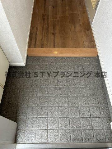 仲介手数料０円！カーサ本山の玄関