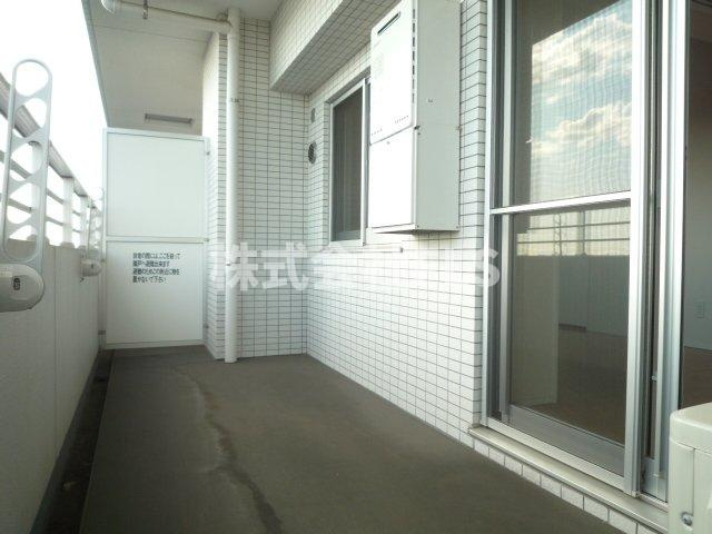 北区赤羽西１丁目の賃貸マンションのバルコニー