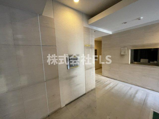 北区赤羽西１丁目の賃貸マンションのロビー