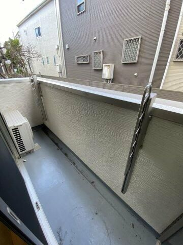 ブリーゼ金沢文庫のバルコニー