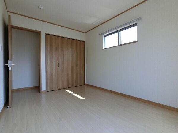 【洋室】 | 八剣戸建E棟