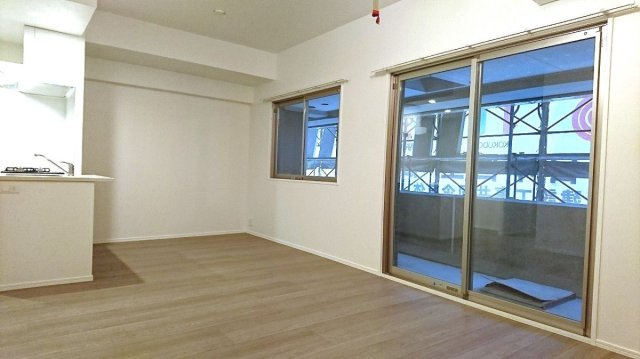 新品家具付きマンション千代7(KaGood福岡)の居間・リビング