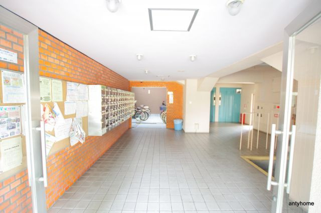 メゾン北梅田　仲介手数料無料のロビー