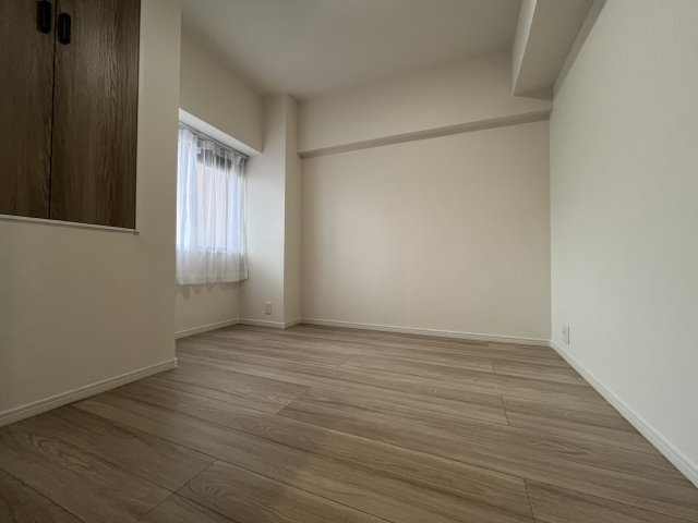 ライオンズマンション今宿の洋室|使い勝手の良い居室は、寝室や子ども部屋など幅広い用途に対応できます☆
