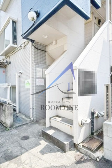メトリブ三軒茶屋のエントランス|エントランスです。