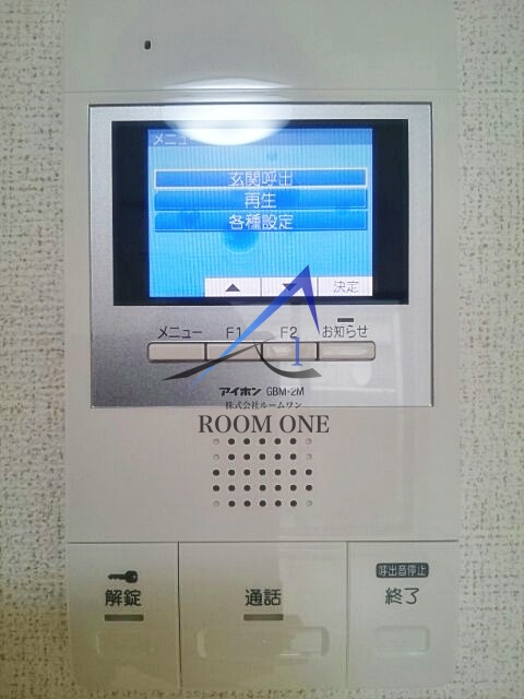 クレセントのセキュリティ|モニター付きインターホンです。