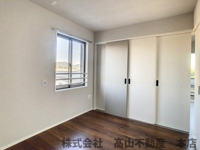 宗像市東郷５丁目の賃貸マンションの居間・リビング