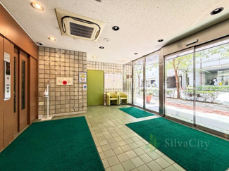 【エントランス】 | 三田ナショナルコート