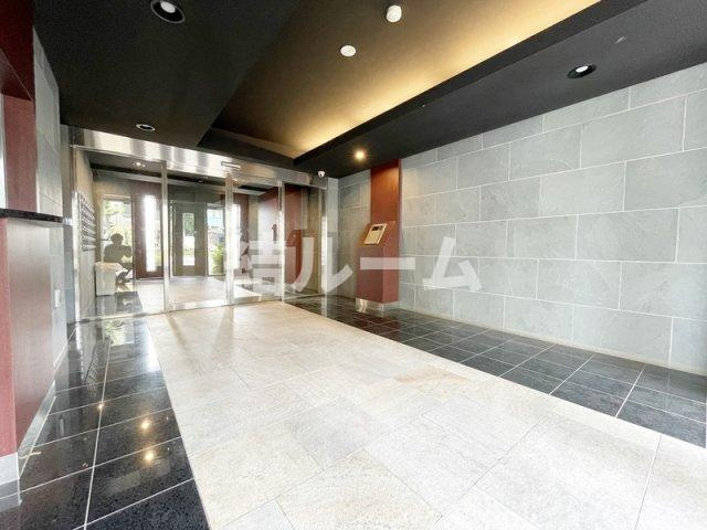 練馬区南田中３丁目の賃貸マンションのエントランス