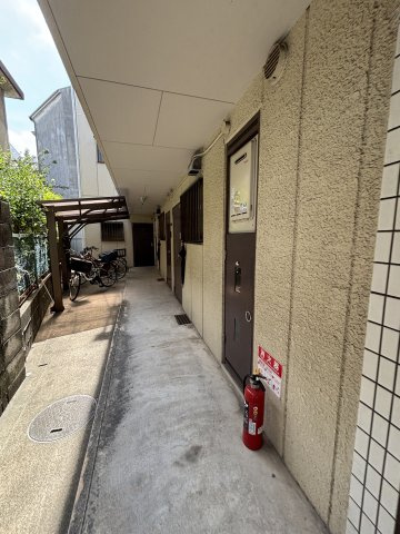 隆生ハイツのロビー