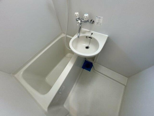 浴室乾燥機付のバスルーム
