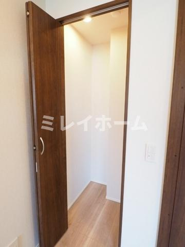 ドゥーエ梅屋敷の収納