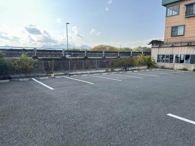 ランバーキャンプキタカミの駐車場