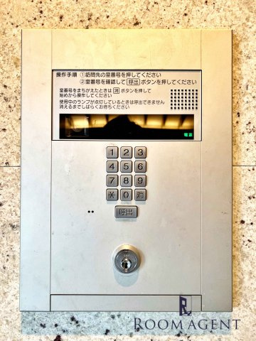 エステムコート名古屋グロースのエントランス