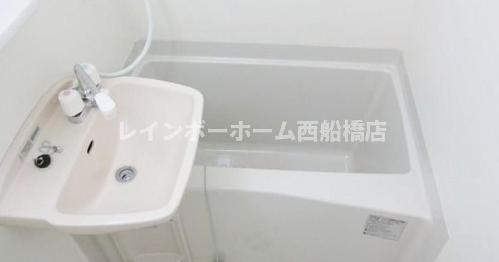 ルミナス田尻の浴室