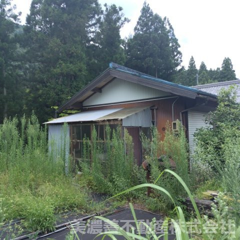６７１５６　本巣市根尾神所中古戸建（平屋）の収納