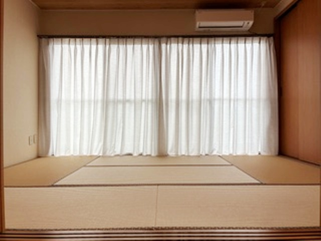 国領ビルの和室