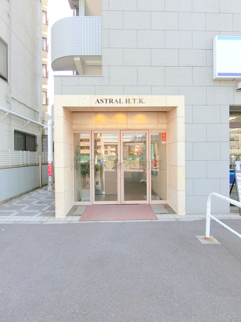 ルミークアン蒲田のエントランス