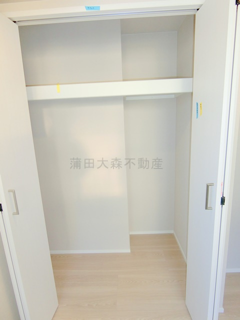 ルミークアン蒲田の収納|洋室5帖の収納　クローゼット
