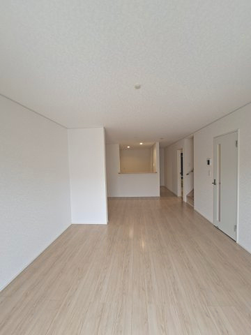 福岡市西区横浜１丁目の新築一戸建の居間・リビング