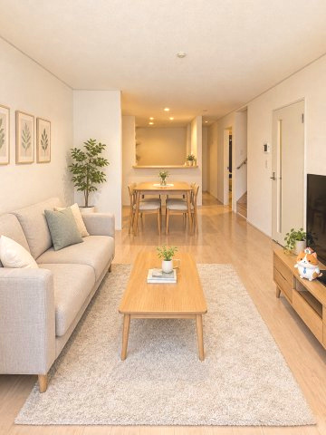 福岡市西区横浜１丁目の新築一戸建の居間・リビング|家具・家電等はCG加工により配置例を示したものです