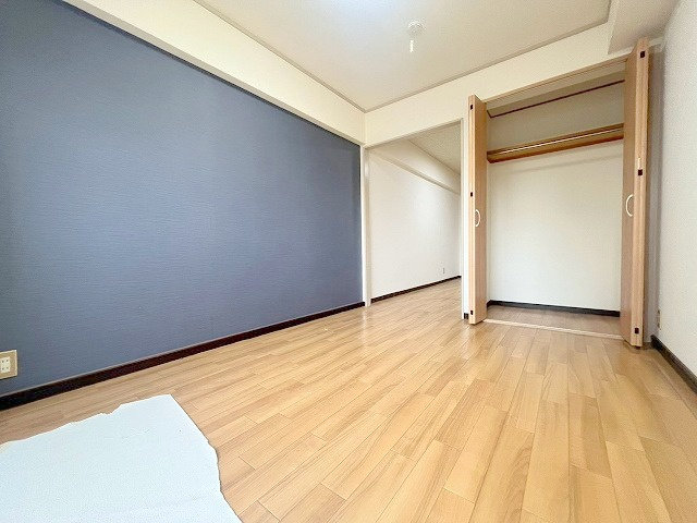 島ビルの居間・リビング