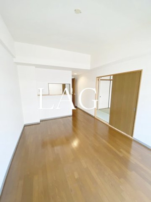 【居間・リビング】 | リッシュ・ヴェール　サカエ | 洋室のお部屋です。