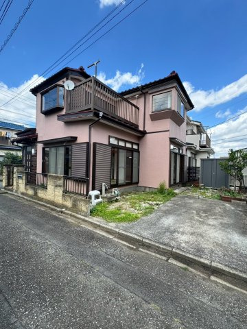 入間市小谷田中古戸建の前面道路含む現地写真