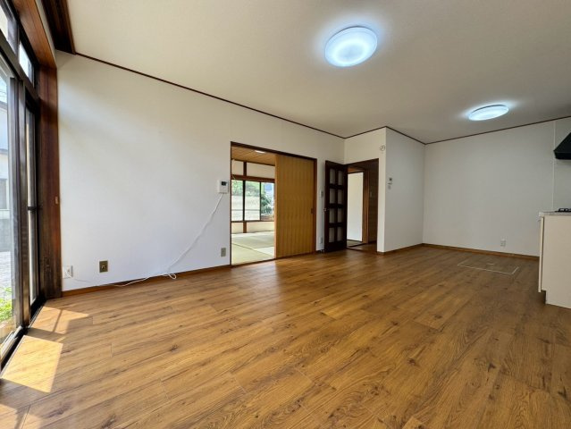 入間市小谷田中古戸建の居間・リビング