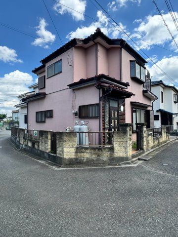 入間市小谷田中古戸建の前面道路含む現地写真