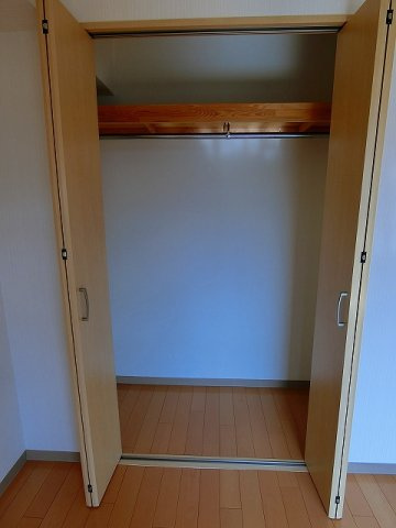 OMマンション東生駒の収納|専用の収納スペースです