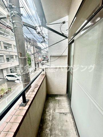 ロッヂm豊秀町2丁目テラスハウスのバルコニー