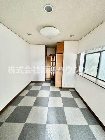 ロッヂm豊秀町2丁目テラスハウスの寝室
