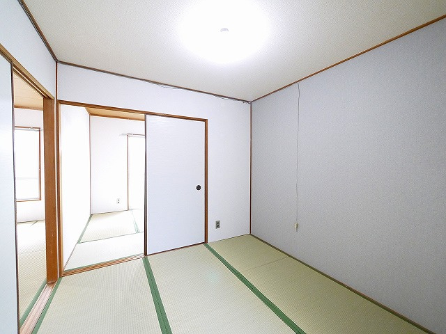 グリーンハイツ富雄の和室