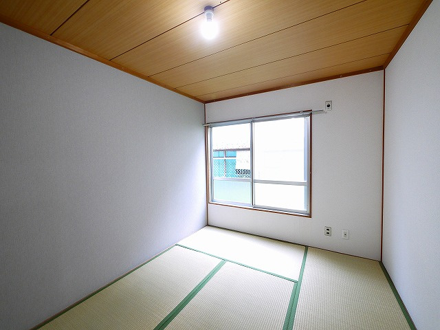 グリーンハイツ富雄の和室