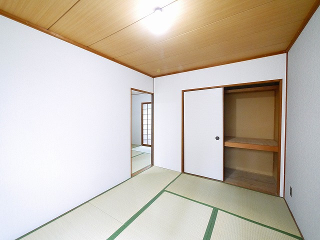 グリーンハイツ富雄の和室