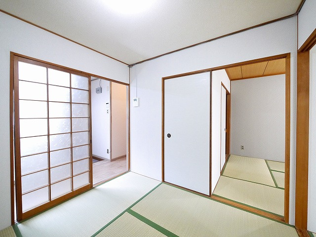 グリーンハイツ富雄の和室