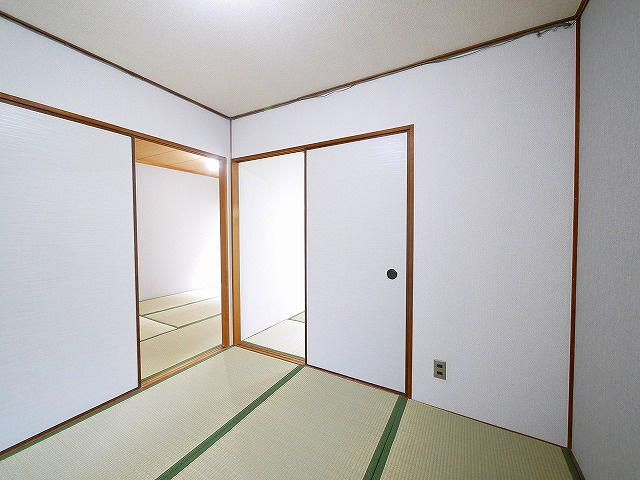 グリーンハイツ富雄の和室