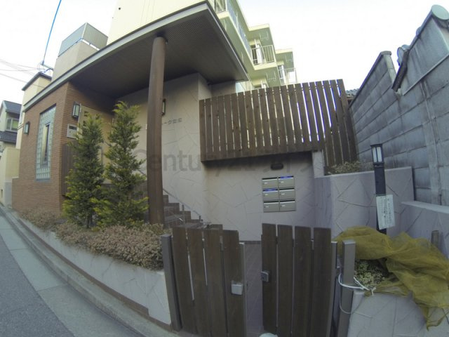 【エントランス】 | ビオレータ宝塚