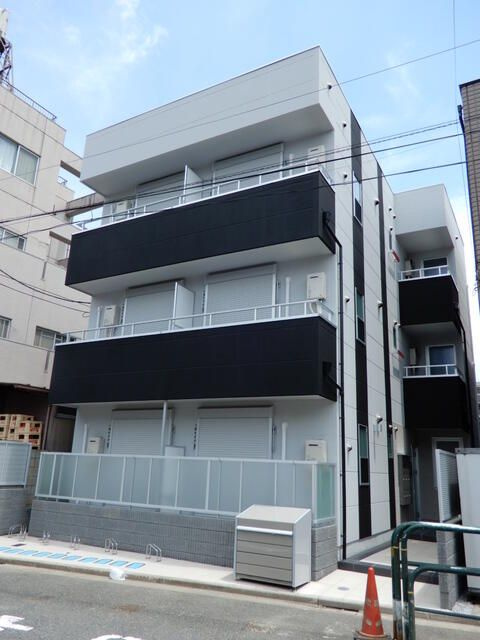 足立区西新井１丁目の賃貸マンションの外観