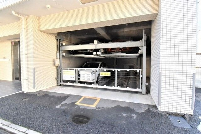 カレント今池の駐車場