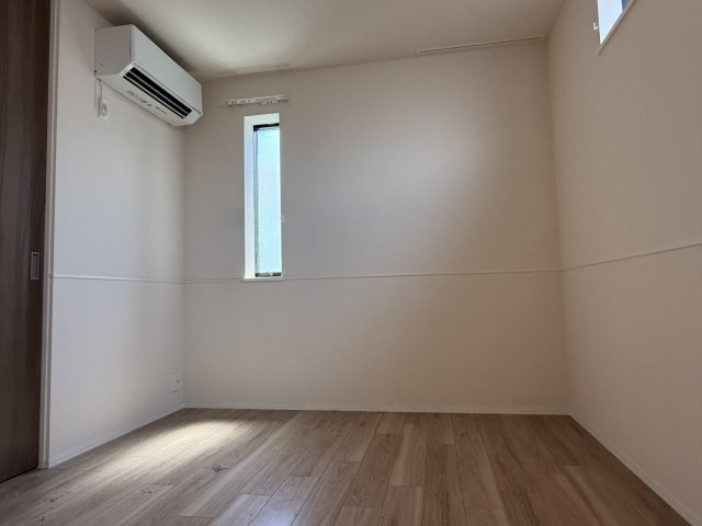 Ｂｒｏｎｎｌｅｙ　Ｃｏｕｒｔの寝室|同建物別室参考写真