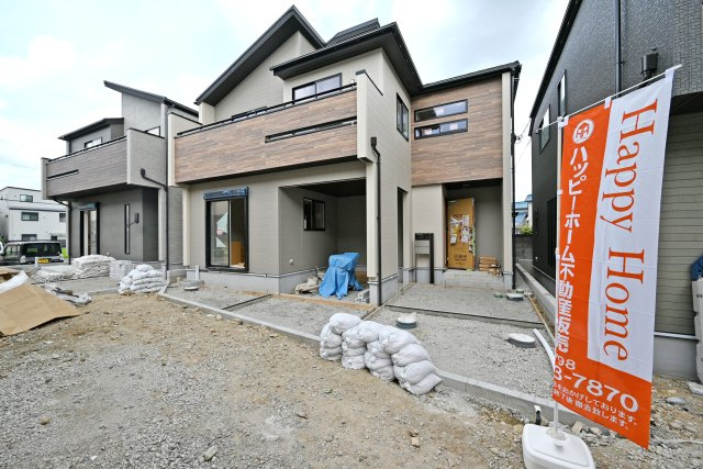 ブルーミングガーデン野間5丁目新築一戸建て│3LDK+並列駐車2台可