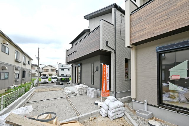 ブルーミングガーデン野間5丁目新築一戸建て│3LDK+並列駐車2台可