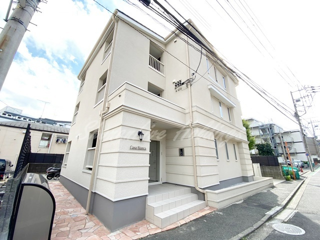 横浜市戸塚区戸塚町のアパート