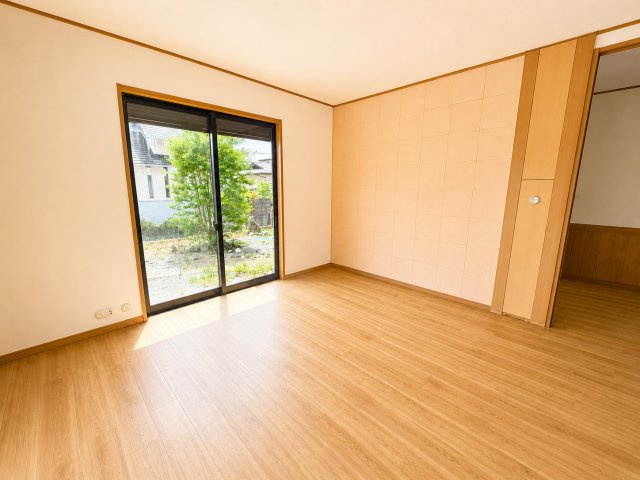 東近江市宮川町の居間・リビング