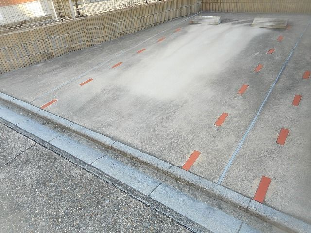 エスペランサ助光Ⅰの駐車場