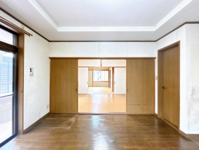 知多市新舞子字浜田　中古戸建
